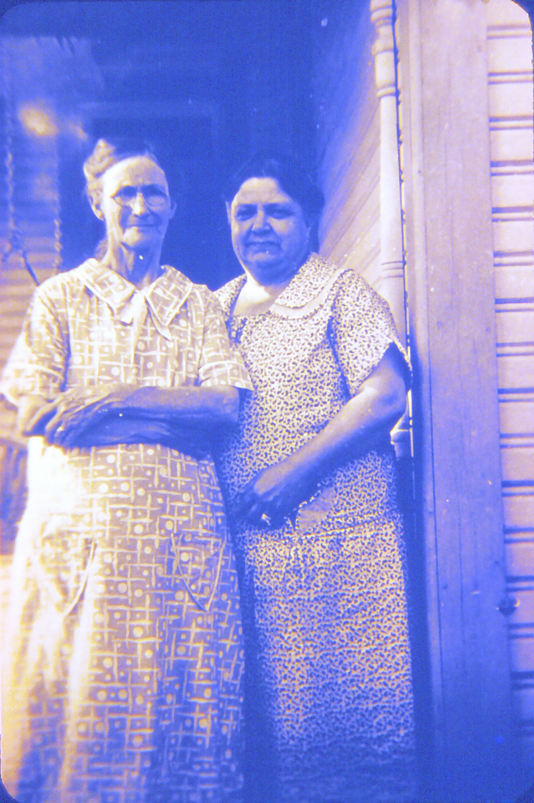 Indiana Query Fessler (left) with her niece Daisy (right)